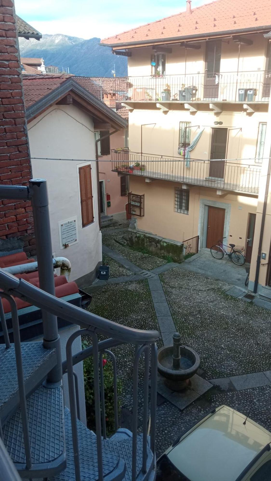 Casa Vacanze Scent Of Roses Verbania Bagian luar foto